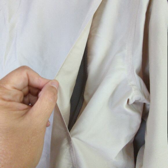 LL Bean Fishing Shirt Womens S Tan Vented Roll Tab Hiking - Picture 8 of 10